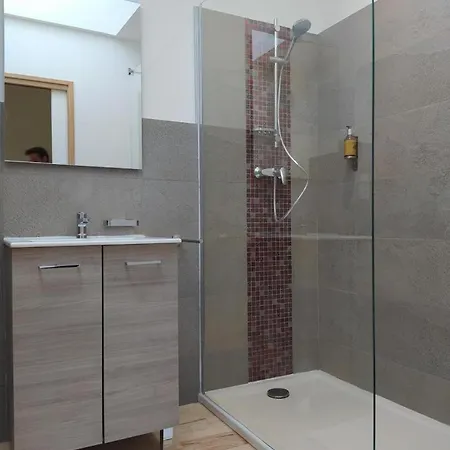 Le Crespin Nyaraló Antrenas