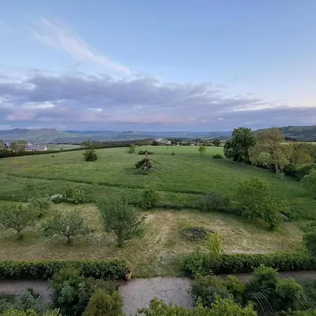 Le Crespin Nyaraló Antrenas